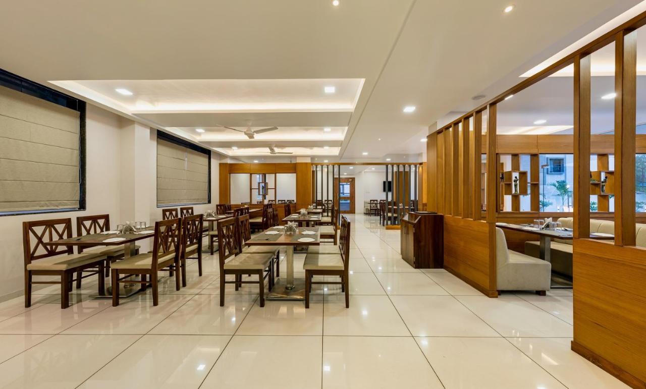 Hotel Grand Indu, 3 Star Kolhapur Dış mekan fotoğraf