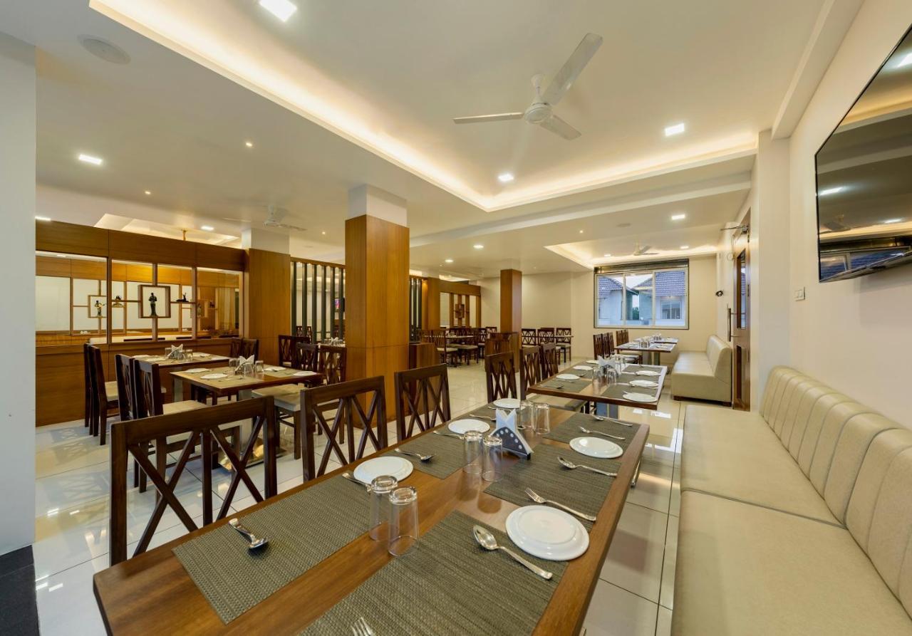 Hotel Grand Indu, 3 Star Kolhapur Dış mekan fotoğraf