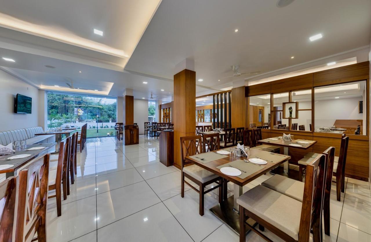 Hotel Grand Indu, 3 Star Kolhapur Dış mekan fotoğraf